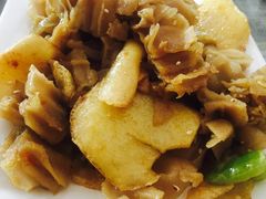土豆炒栳栳-天天向上素食餐厅(五台山店)
