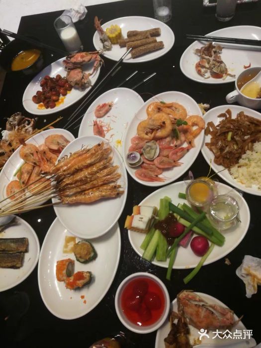 天泊圣汇洗浴自助餐图片