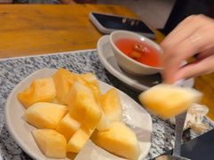 -老牌坊云南鱼豆花火锅(哈西万达店)