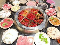 -洞亭火锅(防空洞总店)