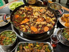 -鸿顺老铁锅美蛙鱼府(解放碑店)