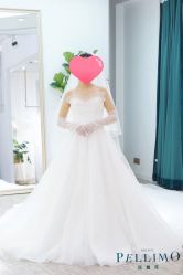 -派丽莫Pellimo原创设计婚纱品牌