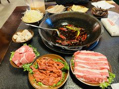 -渝井巷重庆老火锅(沈阳吉祥店)