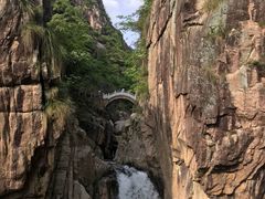 -鄣山大峡谷