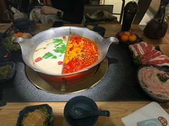 -湊湊火锅·茶憩(南京东路悦荟店)