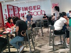 等位区-肯德基(建华店)