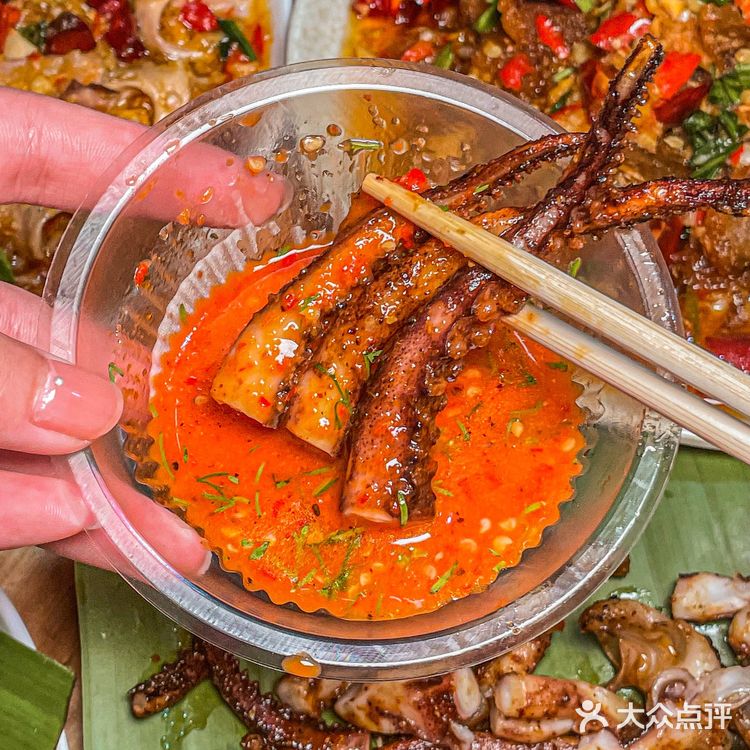 都还是觉得很好吃!普普通通的本地人开的夫妻店