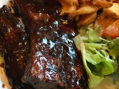 -Ribs & Burgers The Rocks