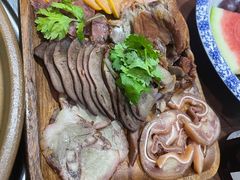 -大宝全猪馆(南京路店)