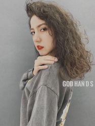 -Godhands美发设计沙龙