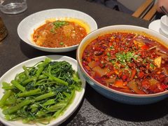 -万重锦·人文川菜馆(骡马市店)