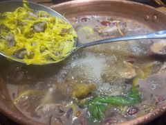 -洱火云南酸菜牛肉火锅(石景山当代商城店)