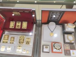 -周生生Chow Sang Sang(东方店)