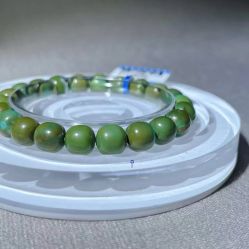 -灵彩珠宝(朗香街店)