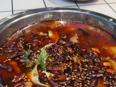 -晓彭肥肠鸡·泡椒鸡火锅(水木天地店)