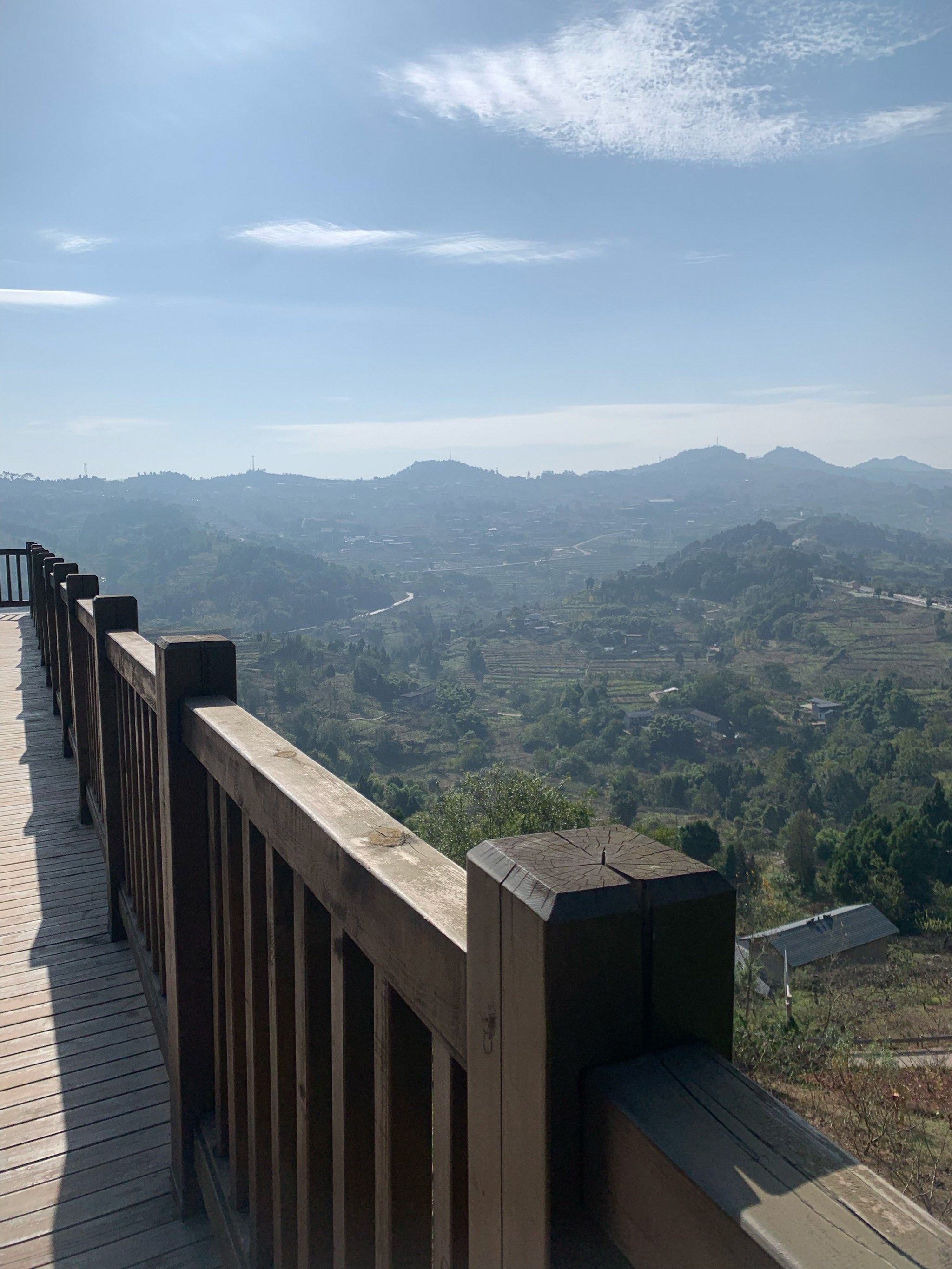 龙泉山观景台