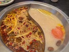 -沸炉重庆老火锅(军事博物馆店)