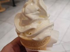 圆筒冰淇淋-麦当劳(万博一路天河城分店)
