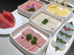 -海底捞火锅鲜切牛肉主题店(长寿路店)
