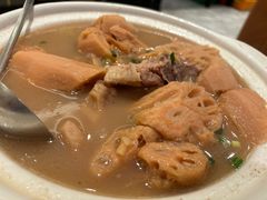 排骨藕汤-刘胖子家常菜·蹄花焖藕(兴业店)