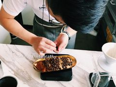 -UNI UNI(环亚凯瑟琳店)