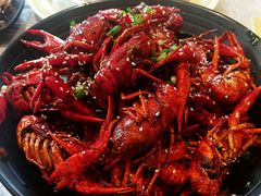 -巴厘龙虾·榜首油焖大虾(音乐学院·沿江酒馆店)