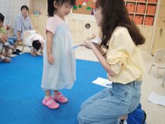 -好奇星国际托育(金地自在城校区)
