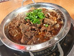 -大众跷脚牛肉馆·非遗传承单位(峨眉山店)