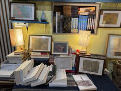-邊城書店
