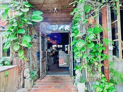 -城墙外BAR