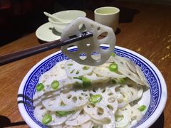 小炒藕片-湘当有饭剁椒鱼头(昆山招商花园城店)