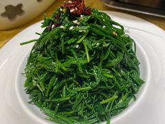 炝拌草原沙葱-德乐海蒙餐