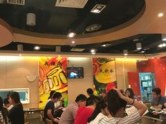 -呷哺呷哺(新世界百货望京店)