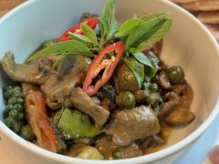-Chom Cafe and Restaurant