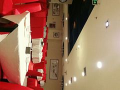 大堂-金杏·粘卷子 烤鸭 农家菜