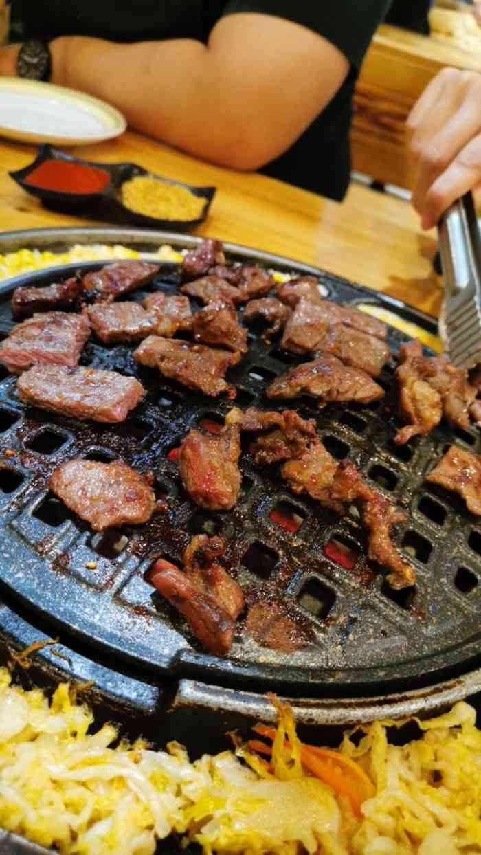牛魔王烤肉-"这家烤肉离家很近,据说东丽口碑第一名就来.