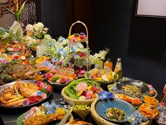-雍容荟帝王蟹活龙虾展台自助(IFS黑金店)