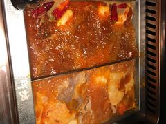 -老牌坊云南鱼豆花火锅(哈西万达店)