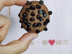 巧克力曲奇-壹心榴莲千层蛋糕甜品店