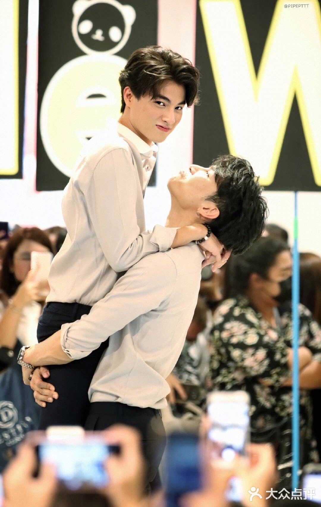 错就错在手欠打开了第一弹看了与爱同居