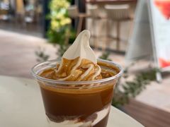 -VERIE BAKEHOUSE