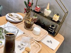 -ZING COFFEE 镜咖啡