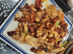 -八两八金·莱芜特色炒鸡(市南漳浦路店)