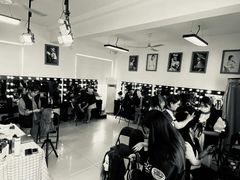 -艺采红鹰职业培训学校