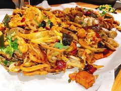 -嗨辣小聚·盘锦河蟹·海鲜烧烤龙虾(盘锦十年好店)