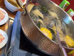 -牛满溢·自助潮汕鲜牛肉火锅(龙汇路店)