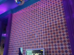 -麦克小熊时尚量贩KTV(侨乡店)