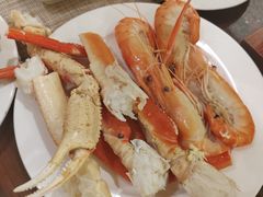 -广州万富希尔顿酒店·感趣自助餐厅·金秋蟹宴生蚝海鲜刺身