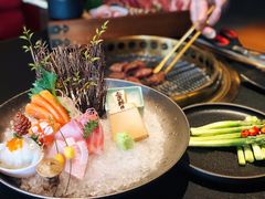 刺身拼盘-300杯·和牛烧肉清酒专门店(廊里店)