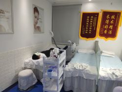 -蕾特恩专业祛痘国际连锁